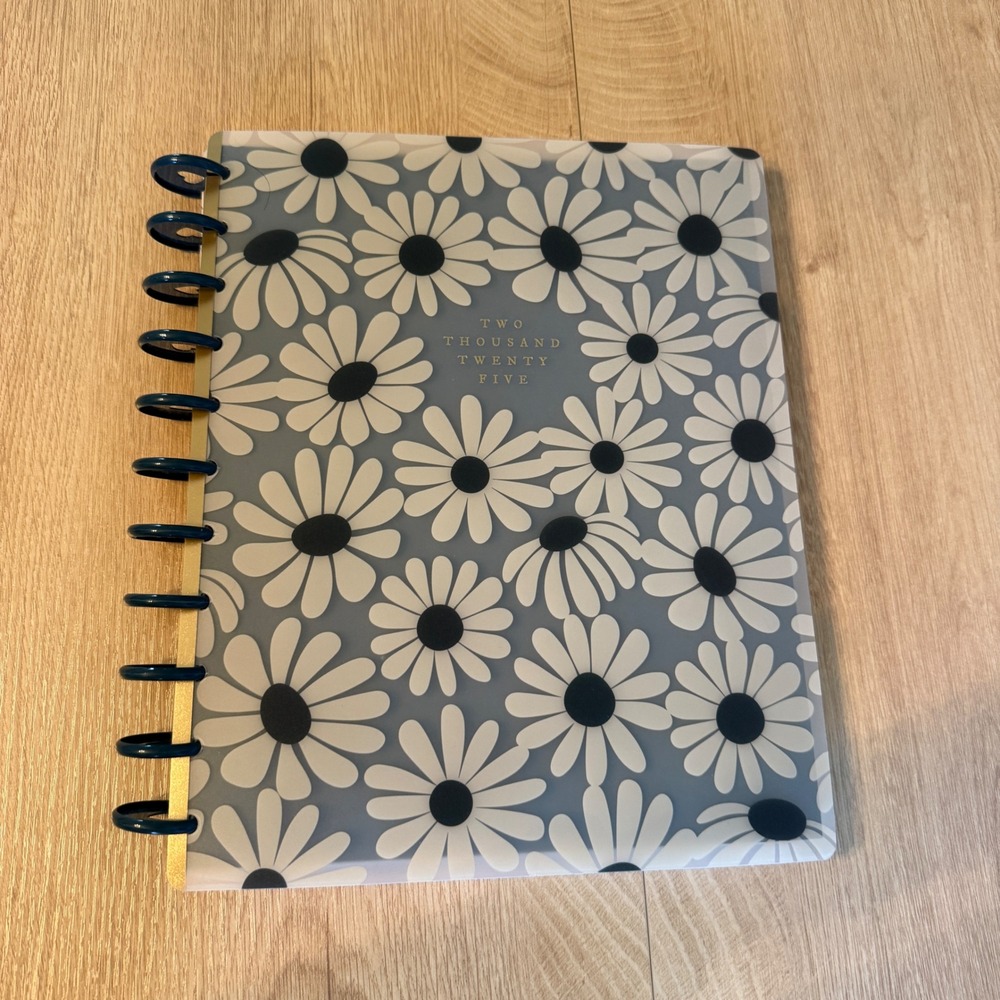 NEW Happy Planner 2025 Classic Vertical 12 Month Disc Bound Daisy Floral Planner